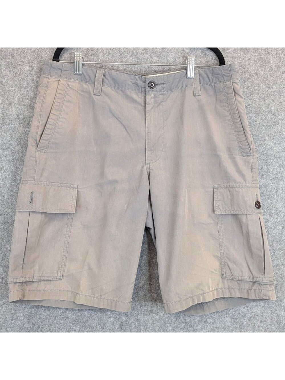 Dockers Mens Gray Shorts w Cargo Pockets Casual Lightweight Style Size 34